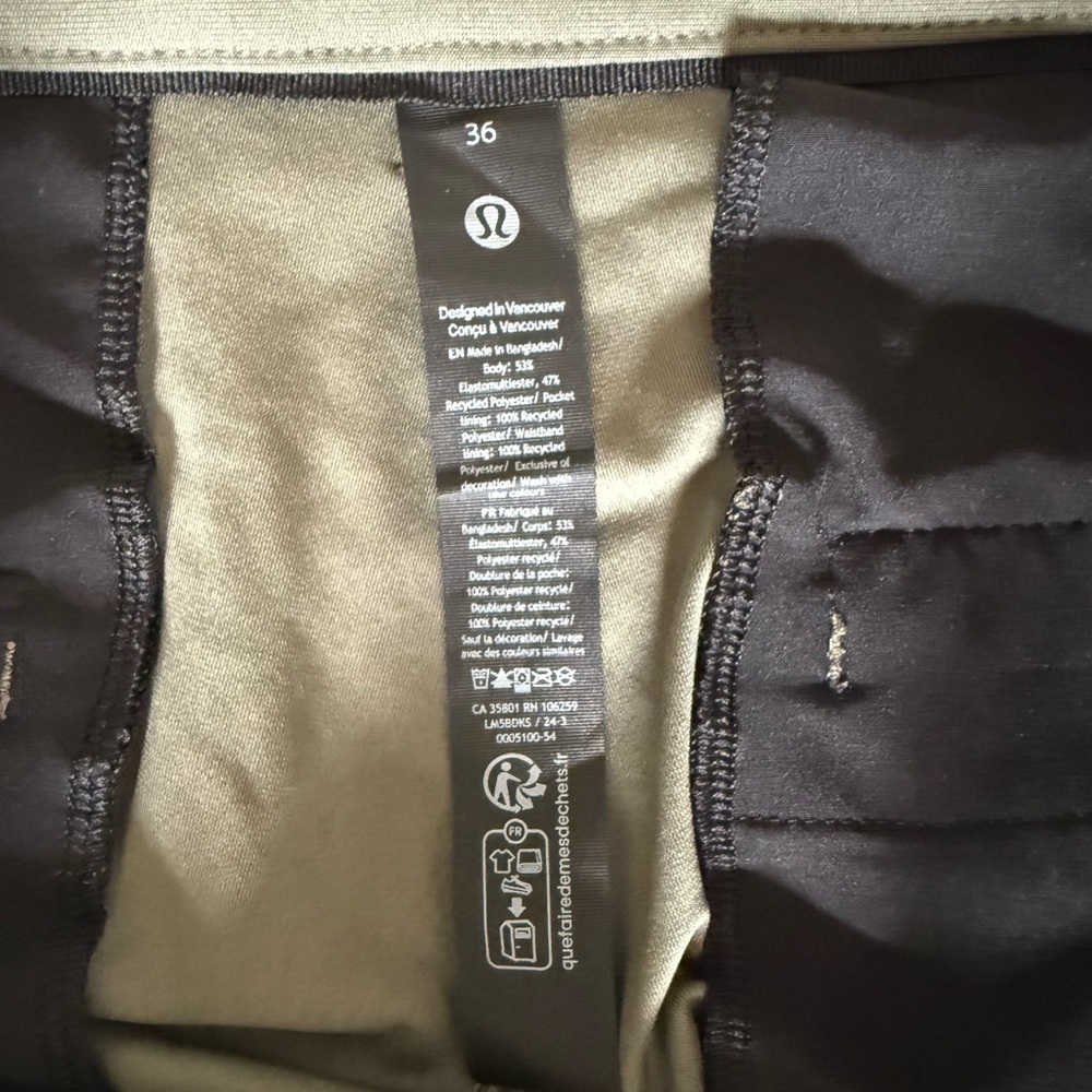 Men’s Lululemon Commission Classic pants size 36. In seam 32”